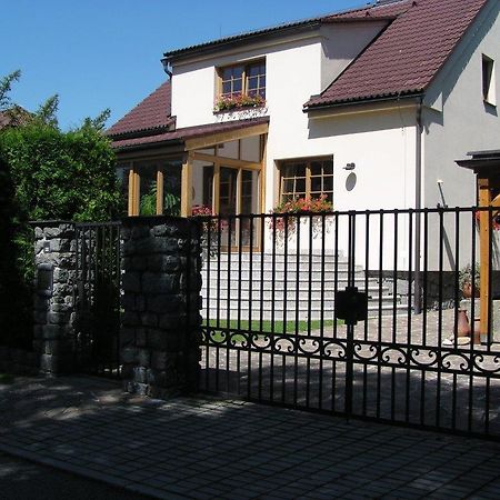 Apartment 53 Звиковске Подгради Экстерьер фото